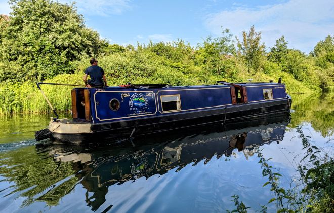 Digital marketing training steers canal boat firm to new audiences